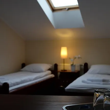 Pod Gwiazdami Inn 3*