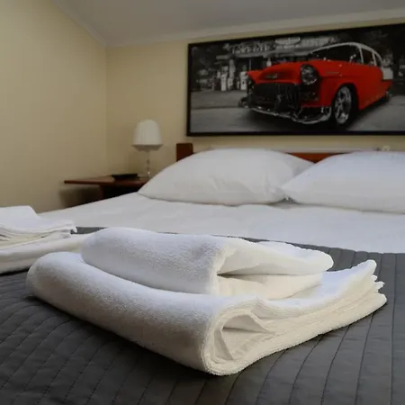 Han/Misafirhane Pod Gwiazdami 3*