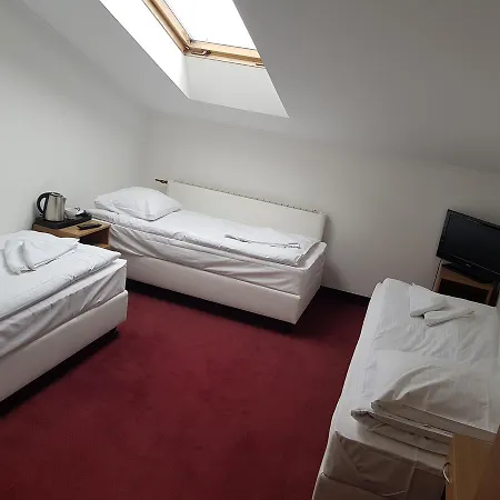 Pod Gwiazdami Inn 3*