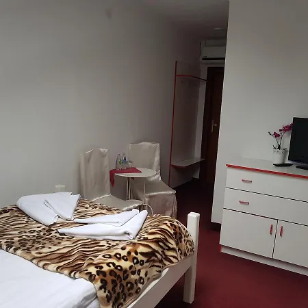 Han/Misafirhane Pod Gwiazdami 3*