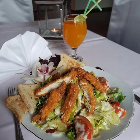 Han/Misafirhane Pod Gwiazdami 3*