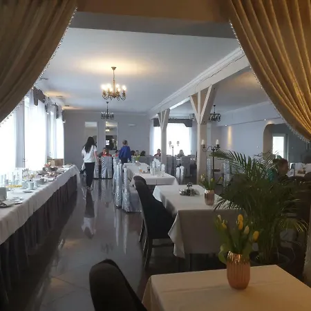 Pod Gwiazdami Πανδοχείο 3*