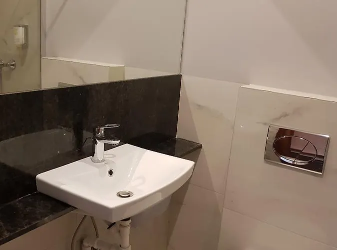 宾馆 星空下招待所 卢布林